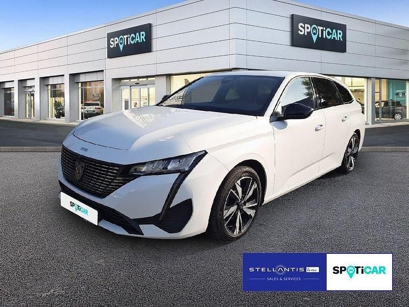 Weiß Gebraucht 2023 Peugeot 308 SW Allure Kombi | 17.190 € - Bild 1/3