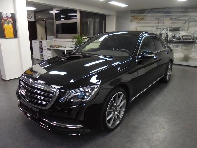 Gebraucht Mercedes S560 469 PS (344 kW) 2020 Obsidianschwarz  metalliclack Limousine