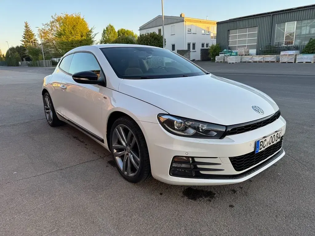 Gebraucht VW Scirocco 184 PS (135 kW) 2015 Weiß Coupé