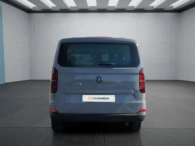 Neu VW Caravelle 150 PS (110 kW) 2025 Grau Van