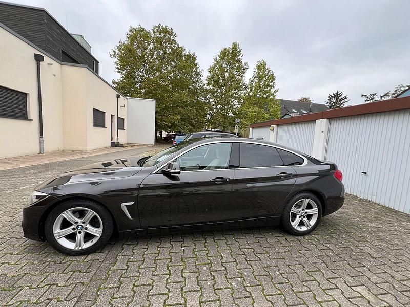 Gebraucht BMW 420 Advantage 184 PS (135 kW) 2017 Braun Limousine