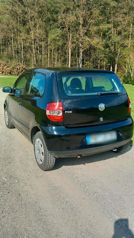 Second-hand VW Fox 54 CP (39 kW) 2007 Negru Hatchback