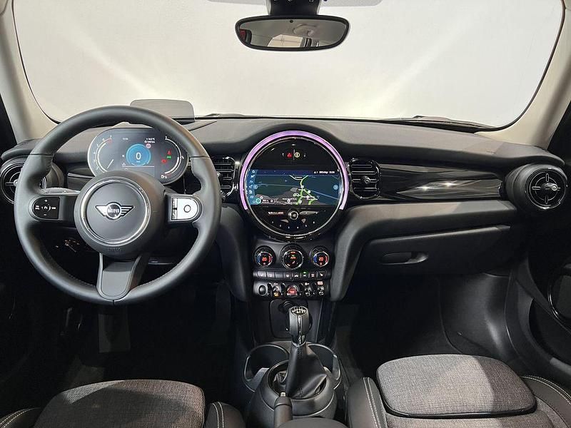 Gebraucht Mini Cooper 136 PS (100 kW) 2021 Rot Kleinwagen