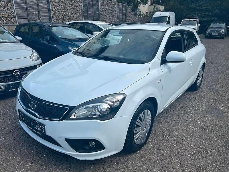 Gebraucht Kia ProCeed Vision 116 PS (85 kW) 2012 Weiß Kleinwagen