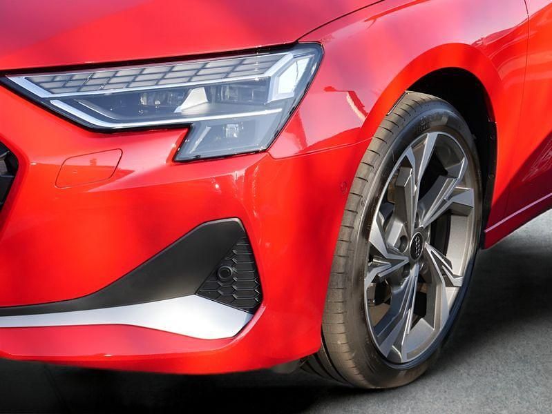 Gebraucht Audi A3 Sportback 116 PS (85 kW) 2025 Rot Kleinwagen