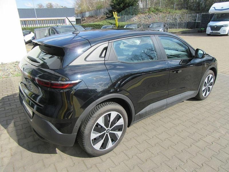 Gebraucht Renault Megane E-Tech Evolution 96 kW (131 PS) 2023 Schwarz Limousine