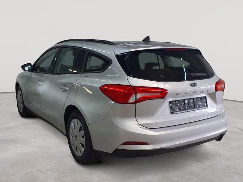 Usado Ford Focus Trend 120 HP (88 kW) 2021 Prateado Carrinha