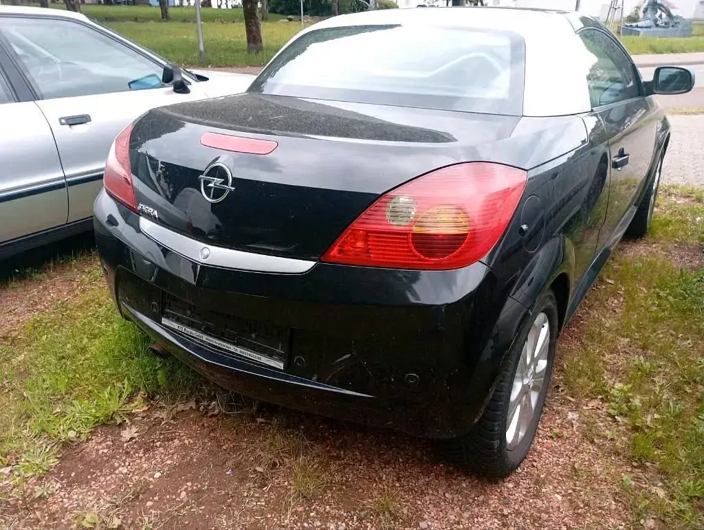 Gebraucht Opel Tigra 90 PS (66 kW) 2008 Schwarz Cabrio