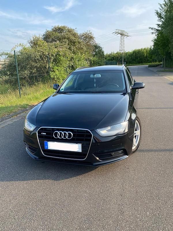 Gebraucht Audi A4 177 PS (130 kW) 2013 Schwarz Kombi
