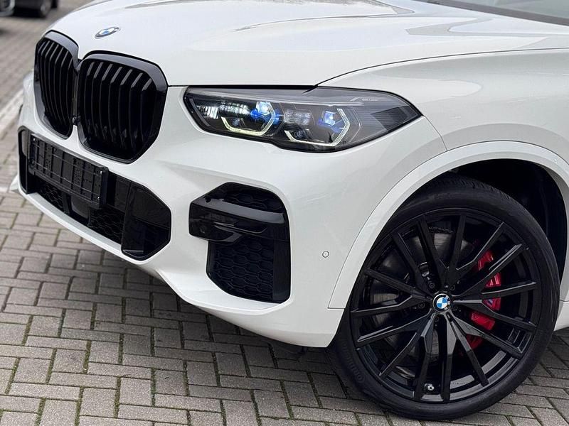 Weiß Gebraucht 2022 BMW X5 Performance SUV | 53.490 € (Superpreis) - Bild 1/4