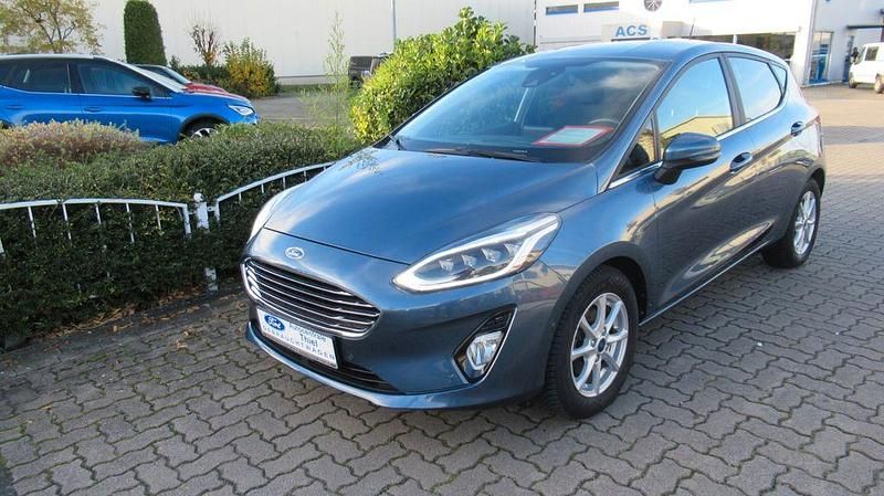 Blau Gebraucht 2021 Ford Fiesta Titanium X Kleinwagen | 15.250 € (Fairer Preis) - Bild 1/4