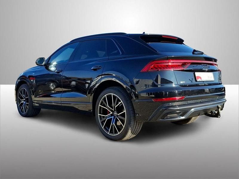 Gebraucht Audi Q8 S-Line 286 PS (210 kW) 2022 Mythosschwarz (metallic) SUV