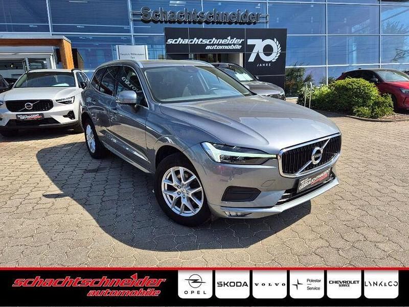Grau Gebraucht 2021 Volvo XC60 Momentum SUV | 31.990 € (Superpreis) - Bild 1/4