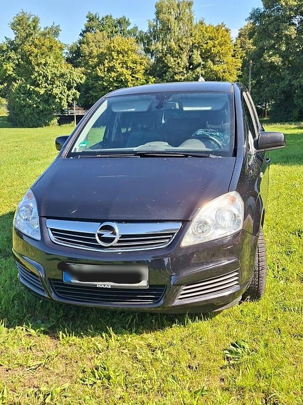 Schwarz Gebraucht 2009 Opel Zafira Van / Kleinbus | 3.900 € (Fairer Preis) - Bild 1/4