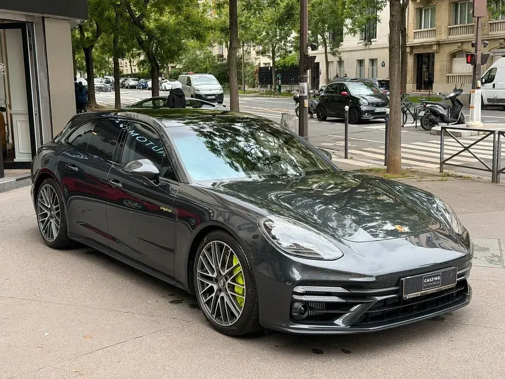 Gebraucht Porsche Panamera Turbo E-Hybrid 680 PS (500 kW) 2023 Schwarz Kleinwagen
