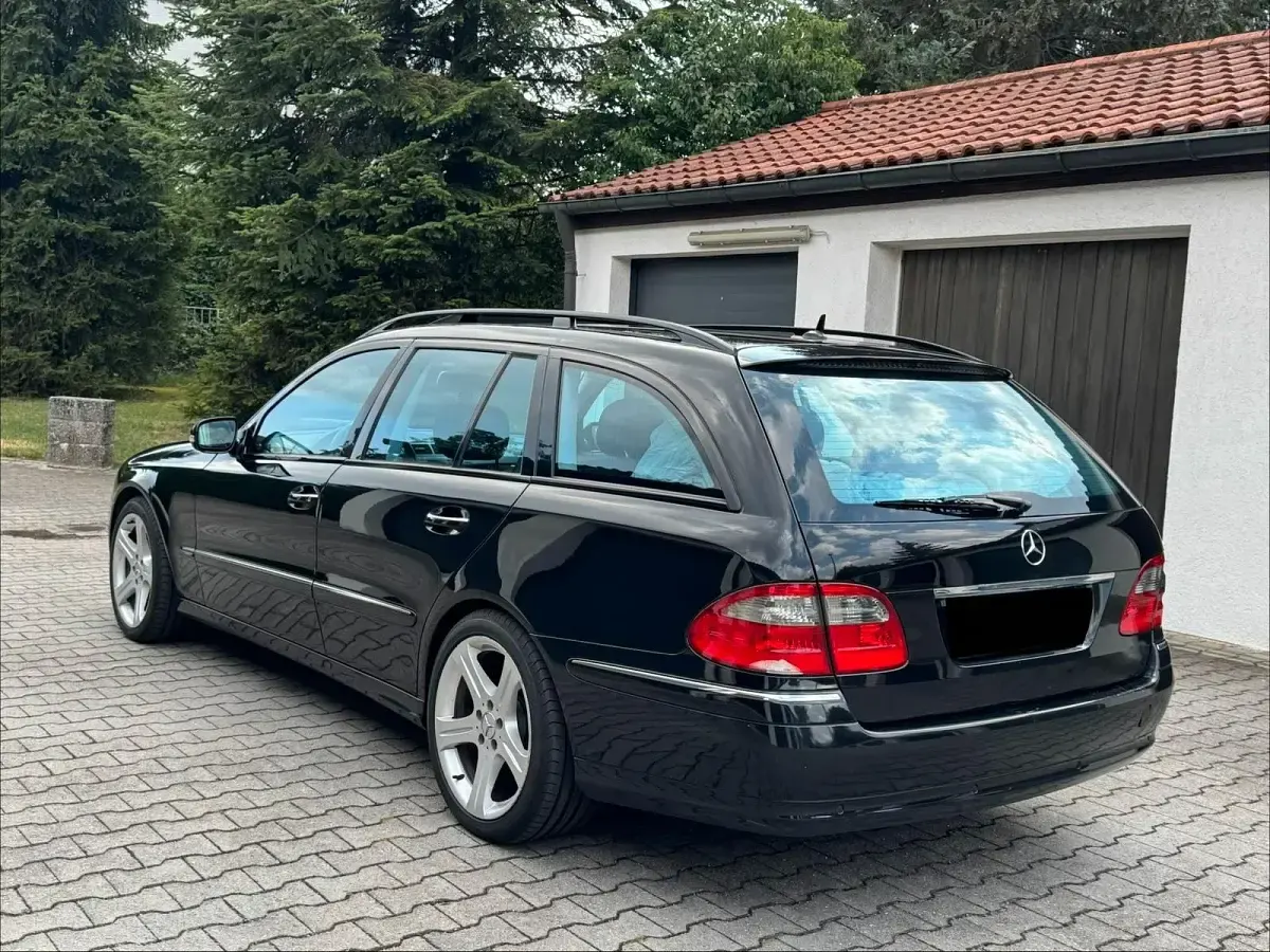 Gebraucht Mercedes E280 Avantgarde 190 PS (139 kW) 2007 Schwarz Kombi