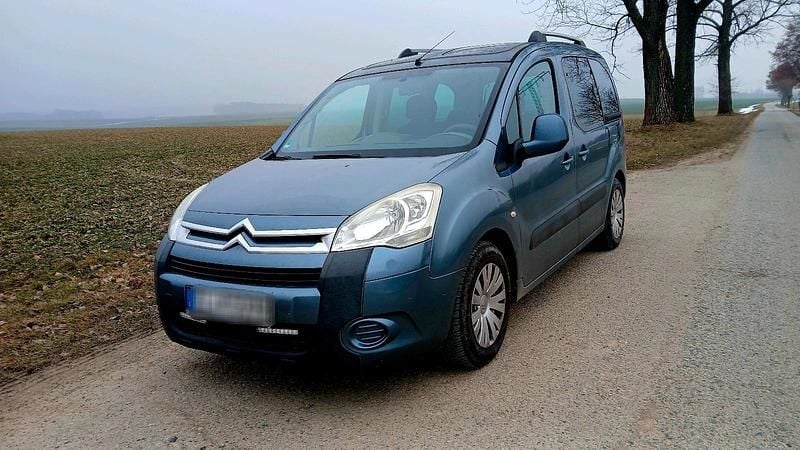 Grau Gebraucht 2009 Citroën Berlingo Van / Kleinbus | 3.200 € (Guter Preis) - Bild 1/4