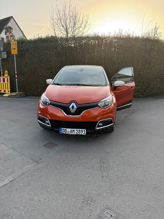 Gebraucht Renault Captur 90 PS (66 kW) 2015 Orange SUV