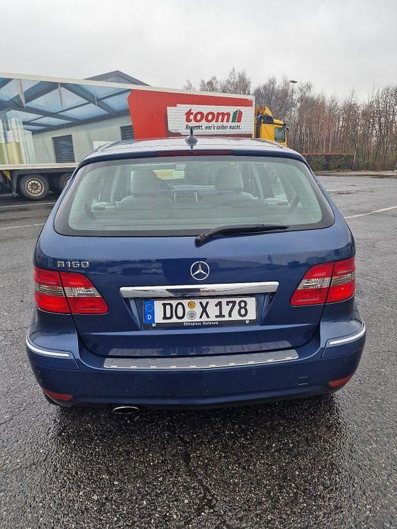 Gebraucht Mercedes B160 95 PS (69 kW) 2010 Blau Van / Kleinbus