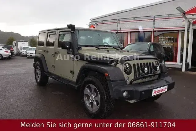 Gebraucht Jeep Wrangler Sahara 200 PS (147 kW) 2017 Grau SUV