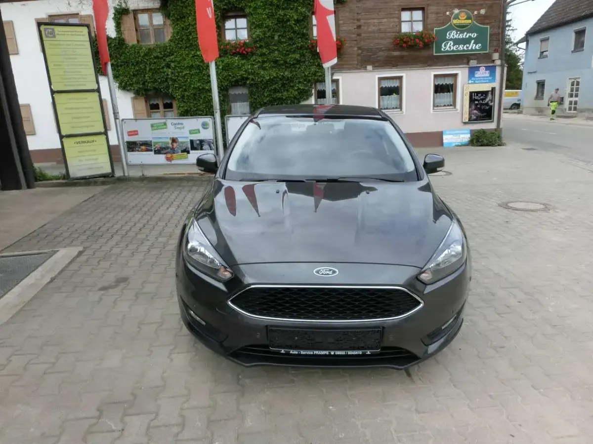 Gebraucht Ford Focus 150 PS (110 kW) 2018 Magneticgrau (metallic) Kleinwagen
