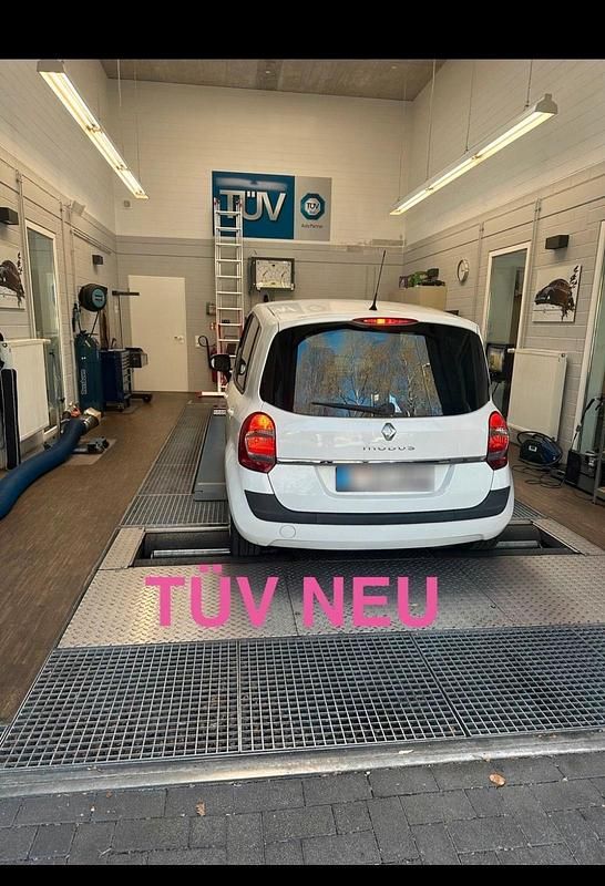 Usata Renault Modus 107 CV (78 kW) 2012 Bianco Monovolume