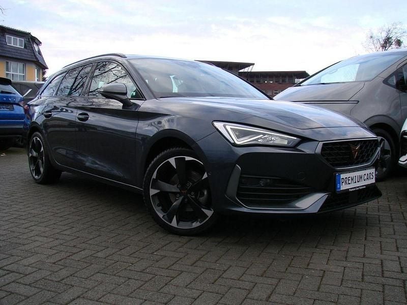 Second-hand Cupra Leon 150 CP (110 kW) 2024 Gri Break