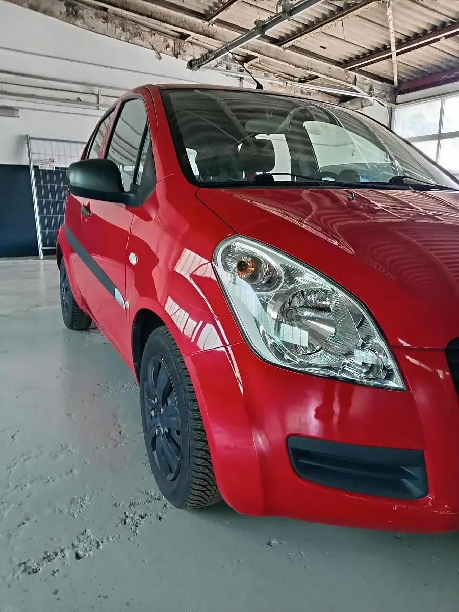 Gebraucht Suzuki Splash 65 PS (47 kW) 2009 Rot Kleinwagen
