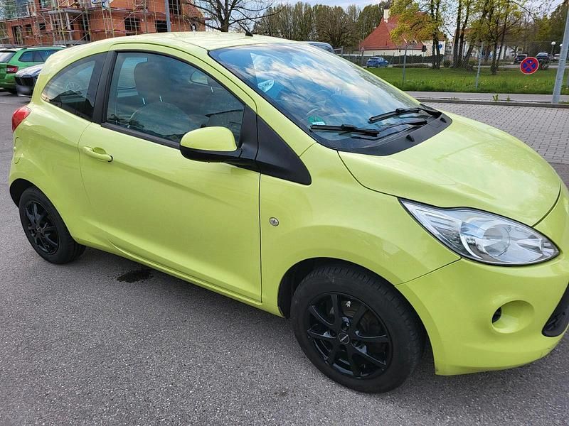 Gebraucht Ford Ka 69 PS (50 kW) 2012 Gelb Kleinwagen