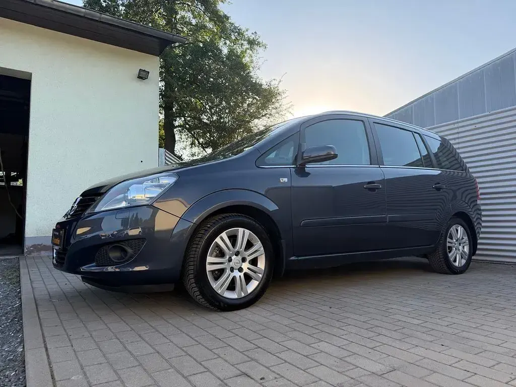 Gebraucht Opel Zafira Innovation 150 PS (110 kW) 2009 Blau Van / Kleinbus