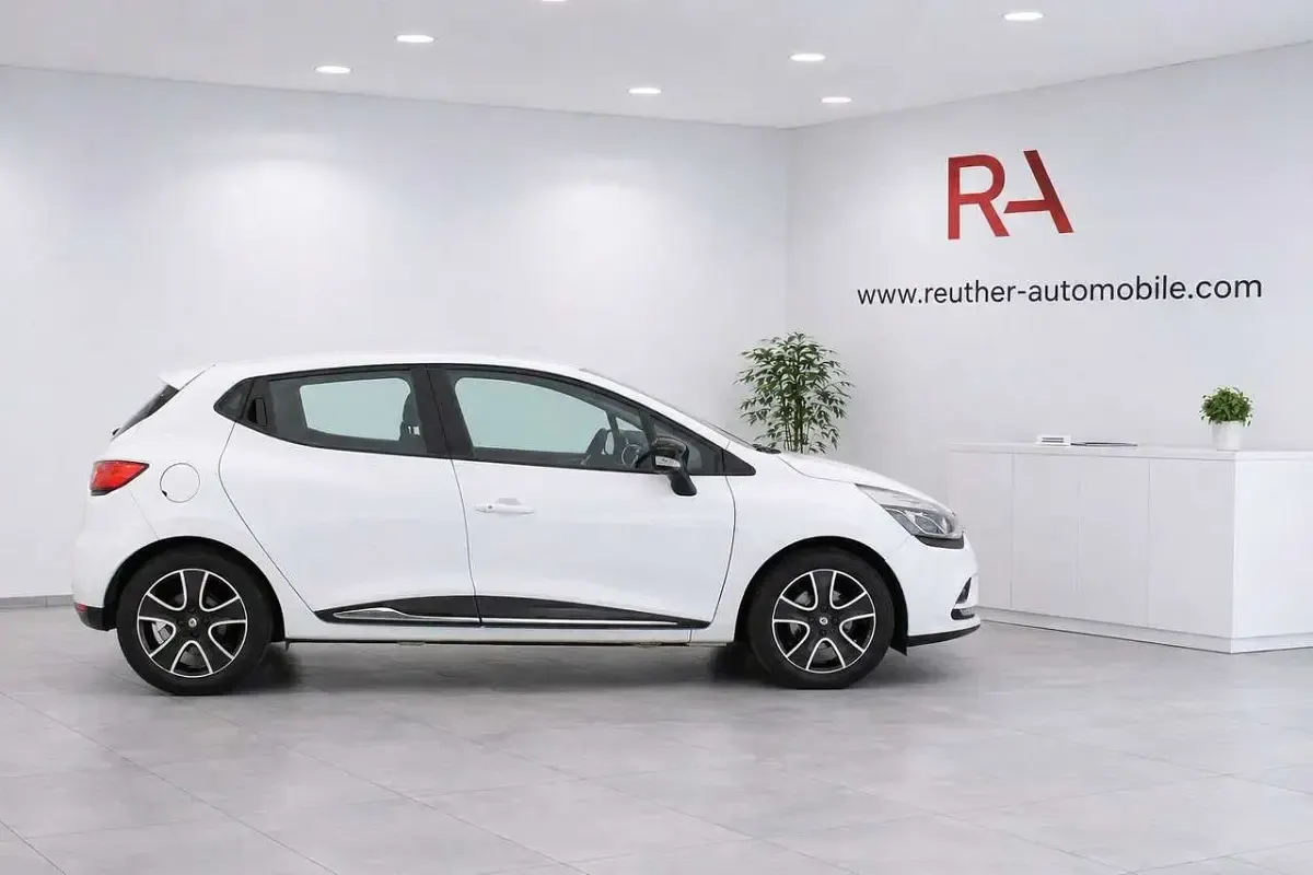 Gebraucht Renault Clio IV Initiale Paris 90 PS (66 kW) 2014 Gletscherweiss Limousine