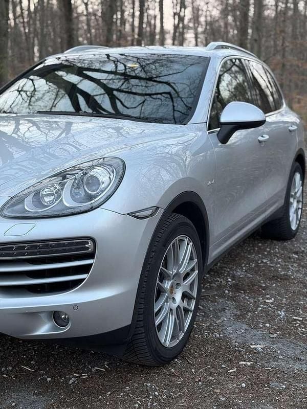 Gebraucht Porsche Cayenne 239 PS (175 kW) 2011 SUV
