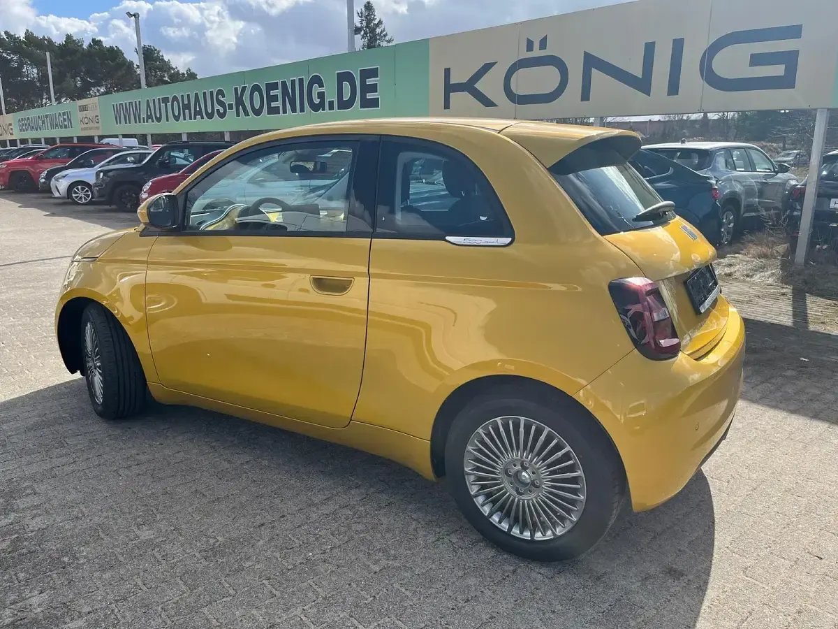 Gebraucht Fiat 500 65 PS (47 kW) 2026 Gelb Kleinwagen