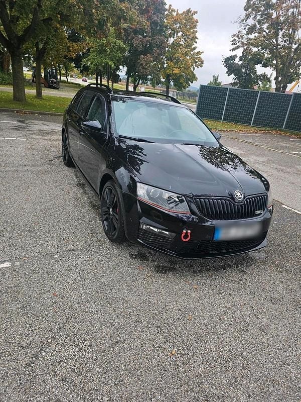 Schwarz Gebraucht 2015 Skoda Octavia RS Kombi | 9.000 € (Fairer Preis) - Bild 1/4