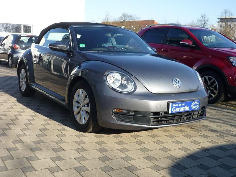 Gebraucht VW Beetle Cabriolet Basis 105 PS (77 kW) 2013 Grau Cabrio