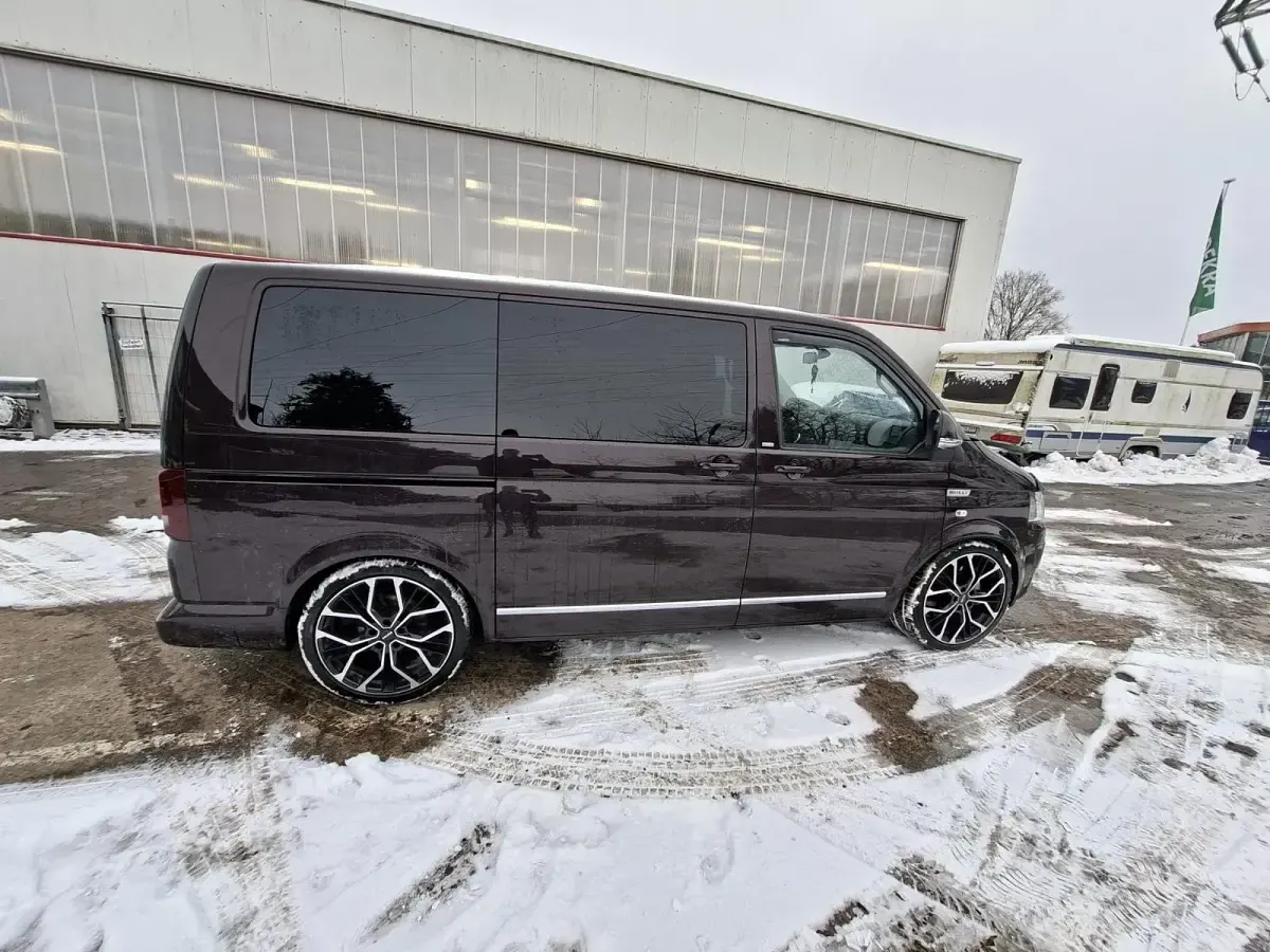 Gebraucht VW Multivan 179 PS (131 kW) 2014 Violet Van / Kleinbus
