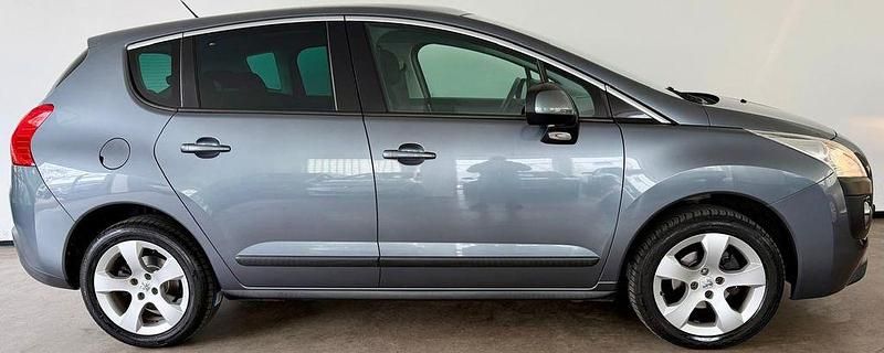 Gebraucht Peugeot 3008 Active 111 PS (81 kW) 2012 Grau Kombi