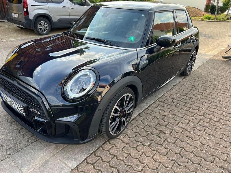 Schwarz Gebraucht 2021 Mini Cooper Kleinwagen | 22.650 € (Etwas zu teuer) - Bild 1/4
