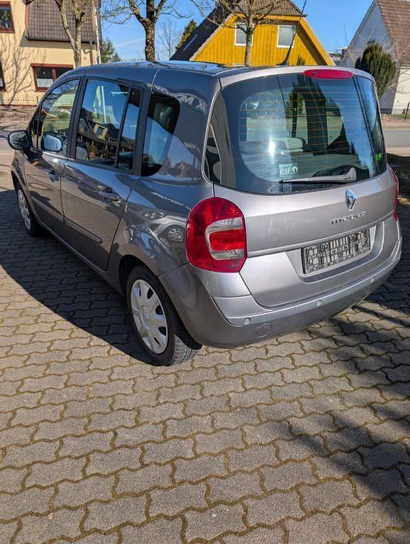 Gebraucht Renault Grand Modus Dynamique 101 PS (74 kW) 2009 Grau Van / Kleinbus