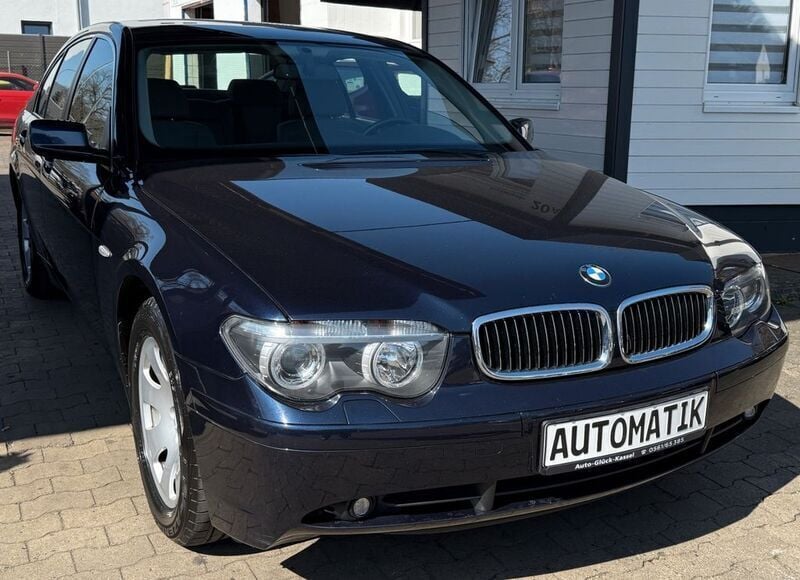 Blau Gebraucht 2005 BMW 730 Limousine | 11.990 € - Bild 1/4