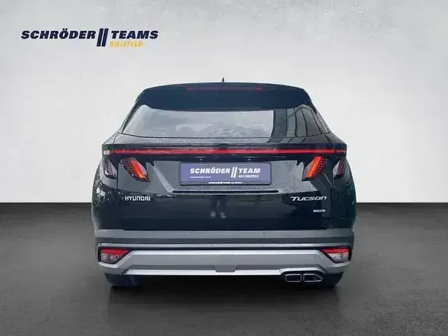 Gebraucht Hyundai Tucson Trend 136 PS (100 kW) 2024 Schwarz SUV