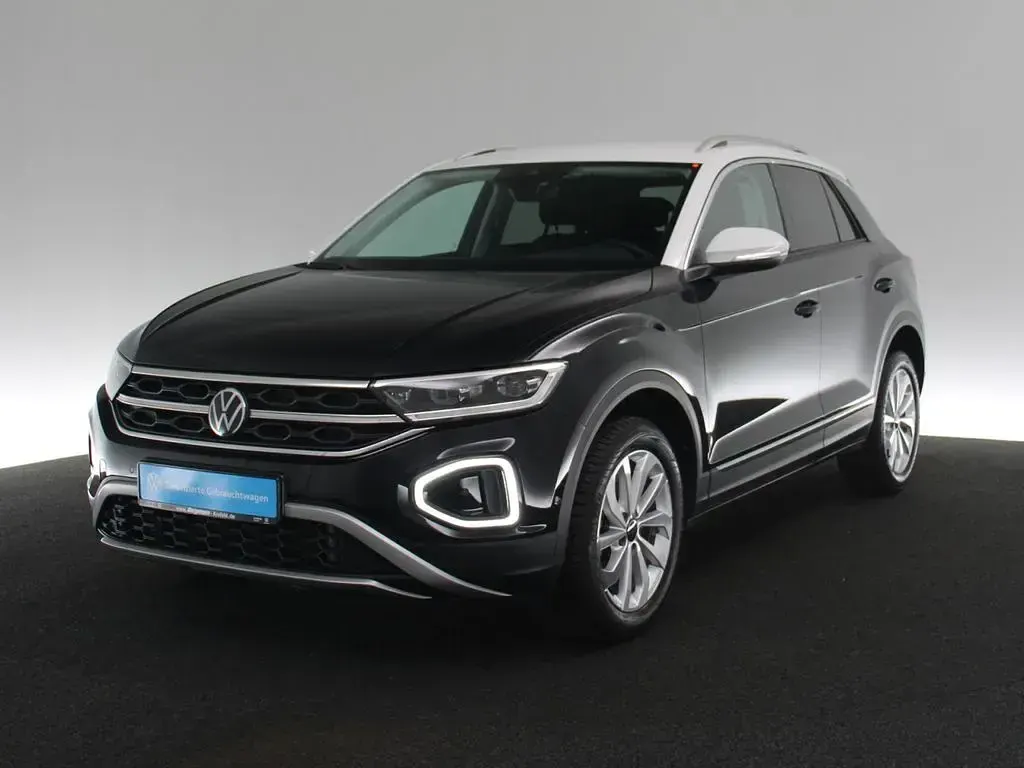 Gebraucht VW T-Roc Style 150 PS (110 kW) 2024 Deep black perleffekt (metallic) SUV