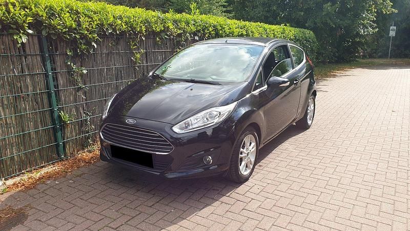 Schwarz Gebraucht 2016 Ford Fiesta Kleinwagen | 5.450 € (Superpreis) - Bild 1/4