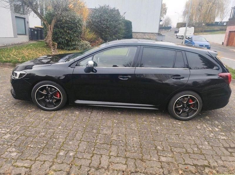 Gebraucht Subaru Levorg GT 170 PS (125 kW) 2016 Schwarz Kombi