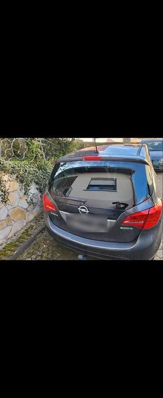 Gebraucht Opel Meriva 120 PS (88 kW) 2011 Van / Kleinbus