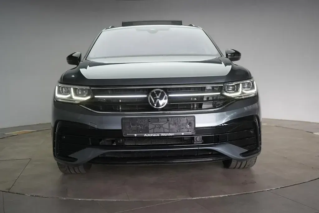 Gebraucht VW Tiguan Allspace R-line 200 PS (147 kW) 2023 Platinum gray SUV