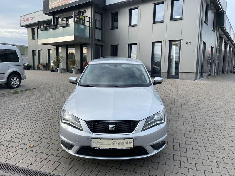 Silber Gebraucht 2015 Seat Toledo Style Limousine | 12.990 € (Teuer) - Bild 1/4