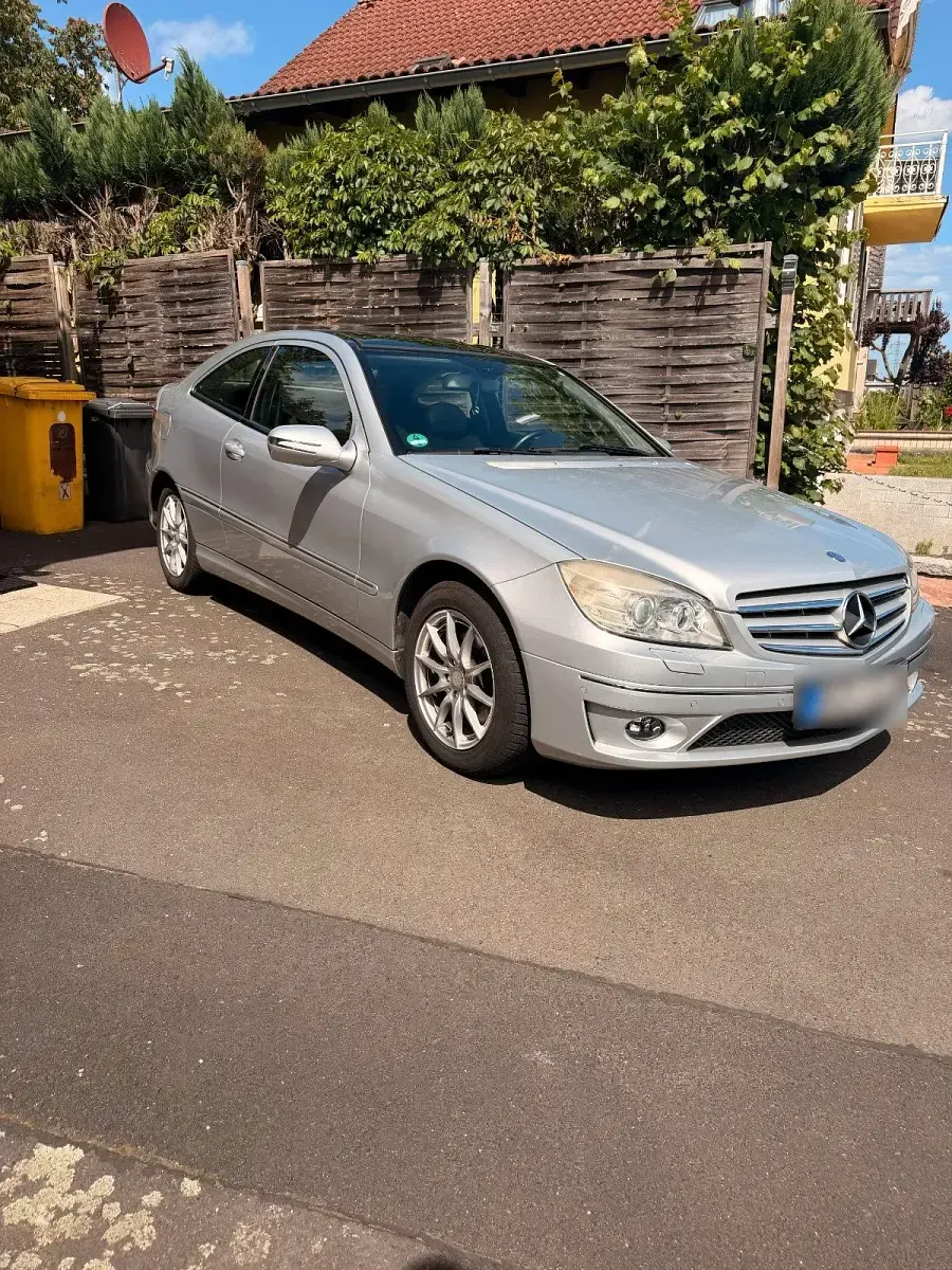 Gebraucht Mercedes CLC250 204 PS (150 kW) 2009 Silber Coupé