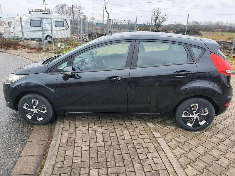 Gebraucht Ford Fiesta 82 PS (60 kW) 2010 Schwarz Kleinwagen