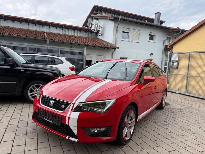 Second-hand Seat Leon ST FR 184 CP (135 kW) 2014 Roșu Break